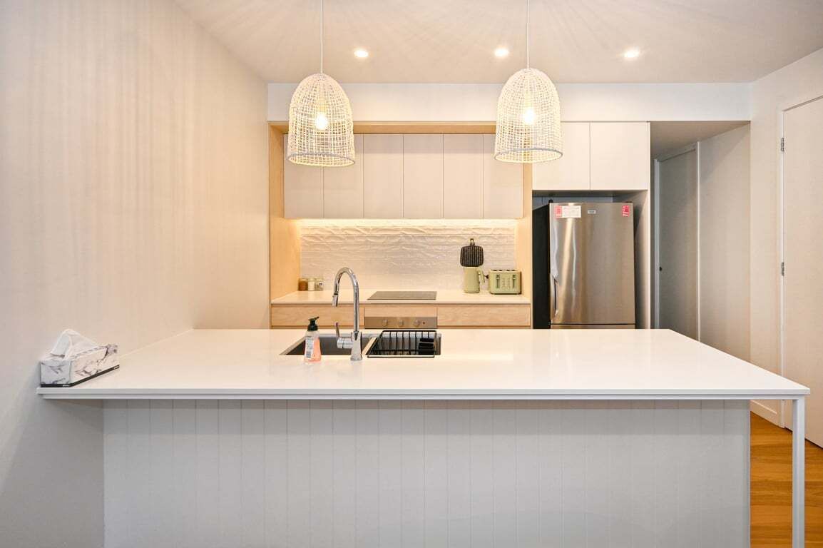 Geladeira, micro-ondas, fogão, cooktop