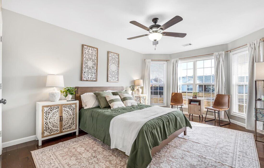 3 Schlafzimmer, Schreibtisch, Bügeleisen/Bügelbrett, Reisekinderbett