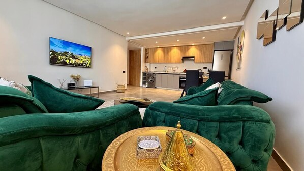 Interior - Mosaic 54 - Heated Pool, Gym & Private Apt - Near Train Station & M Avenue (Marrakesh)