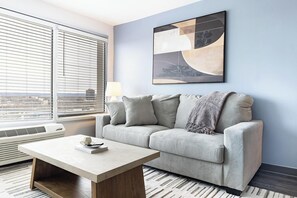 Smart TV - Landing | Beautiful 1BD, Yoga Studio, Gym (Hartford)
