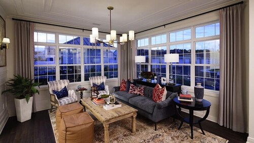 Landing | Stunning 2BD, Gym, Pool