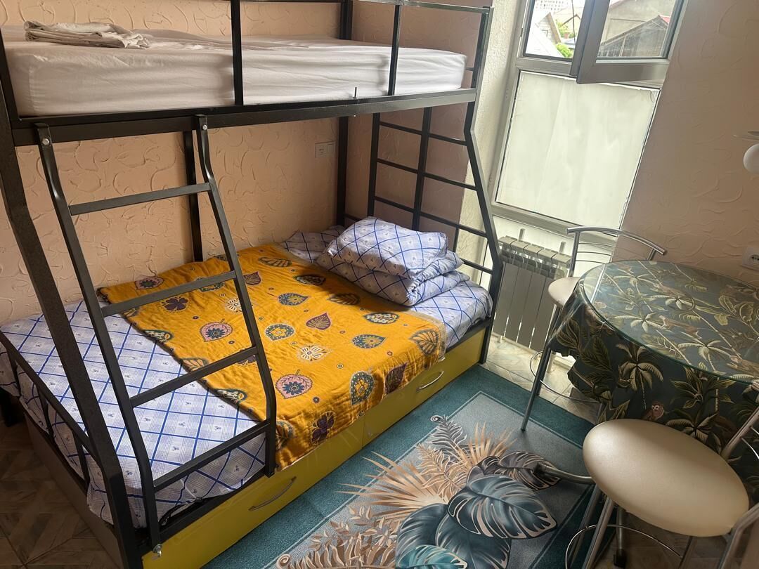 Standard Twin Room | Desk, iron/ironing board, free WiFi