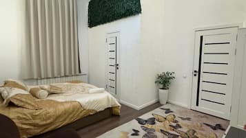 Desk, iron/ironing board, free WiFi