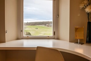 Interior - Golf Court (No 7) | Elie (Elie)