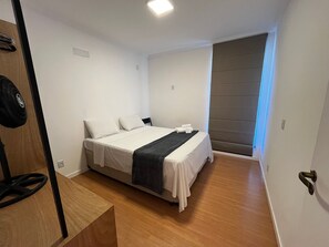 เบสิกอพาร์ทเมนท์ | 2 ห้องนอน, Wi-Fi ฟรี