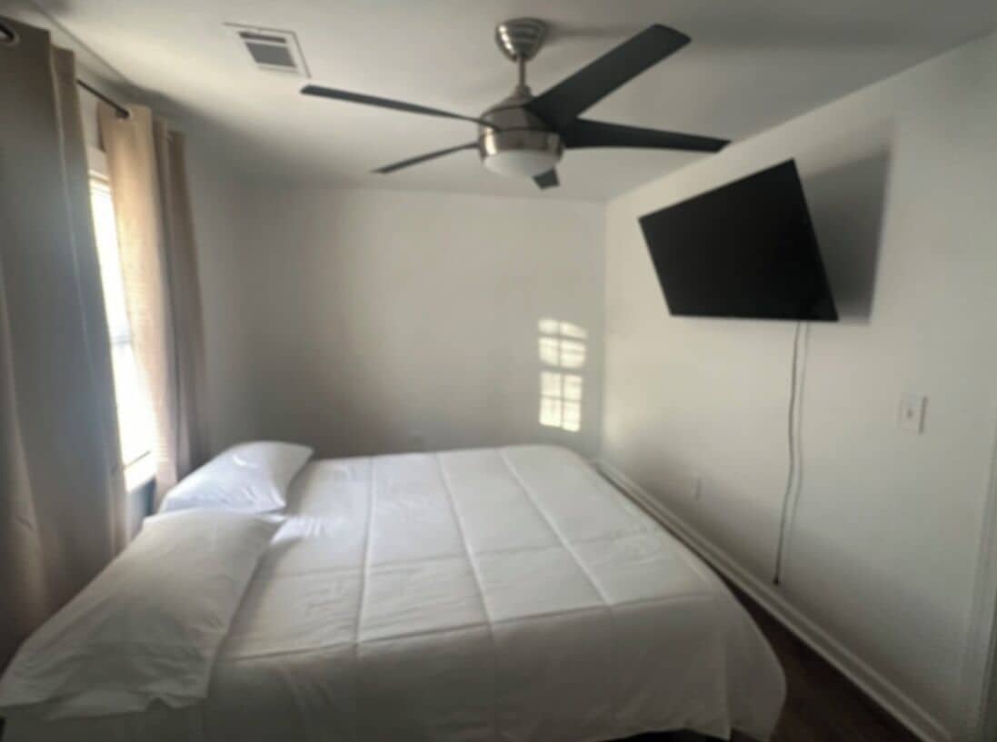 Fer et planche à repasser, Wi-Fi, draps fournis