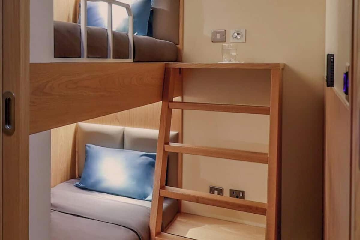 Single Bunk Cabin - 10 Hour Day Stay from 13:00-23:00 hrs (1pm-11pm) | 免费 WiFi