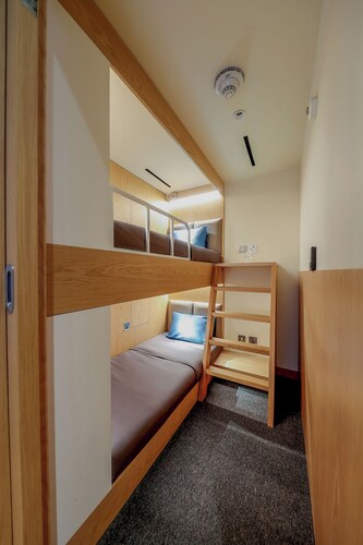 Sleepover Doha North Node - Gate C40