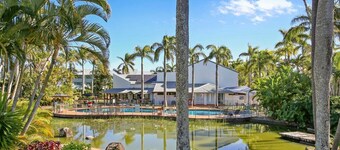 Oaks Family Getaway - Resort, Beach