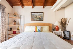 3 chambres, fer et planche à repasser, Wi-Fi, draps fournis