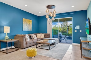 Smart TV - Home with Private Pool, Theme & Game Room near Disney with Resort & Waterpark. (Kissimmee)