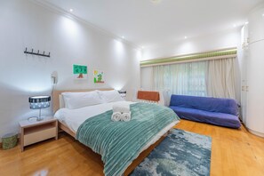 2 chambres, fer et planche à repasser, lit parapluie, Wi-Fi gratuit