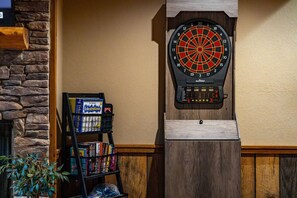 Games room - Aska Adventure | Mtn Views | Hot Tub | Playground (Blue Ridge)