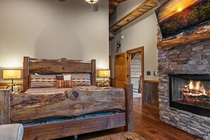 4 bedrooms, desk, free WiFi, bed sheets - Aska Adventure | Mtn Views | Hot Tub | Playground (Blue Ridge)