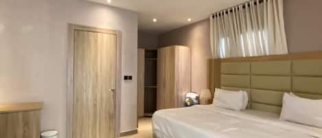 Desk, laptop workspace, iron/ironing board, free WiFi