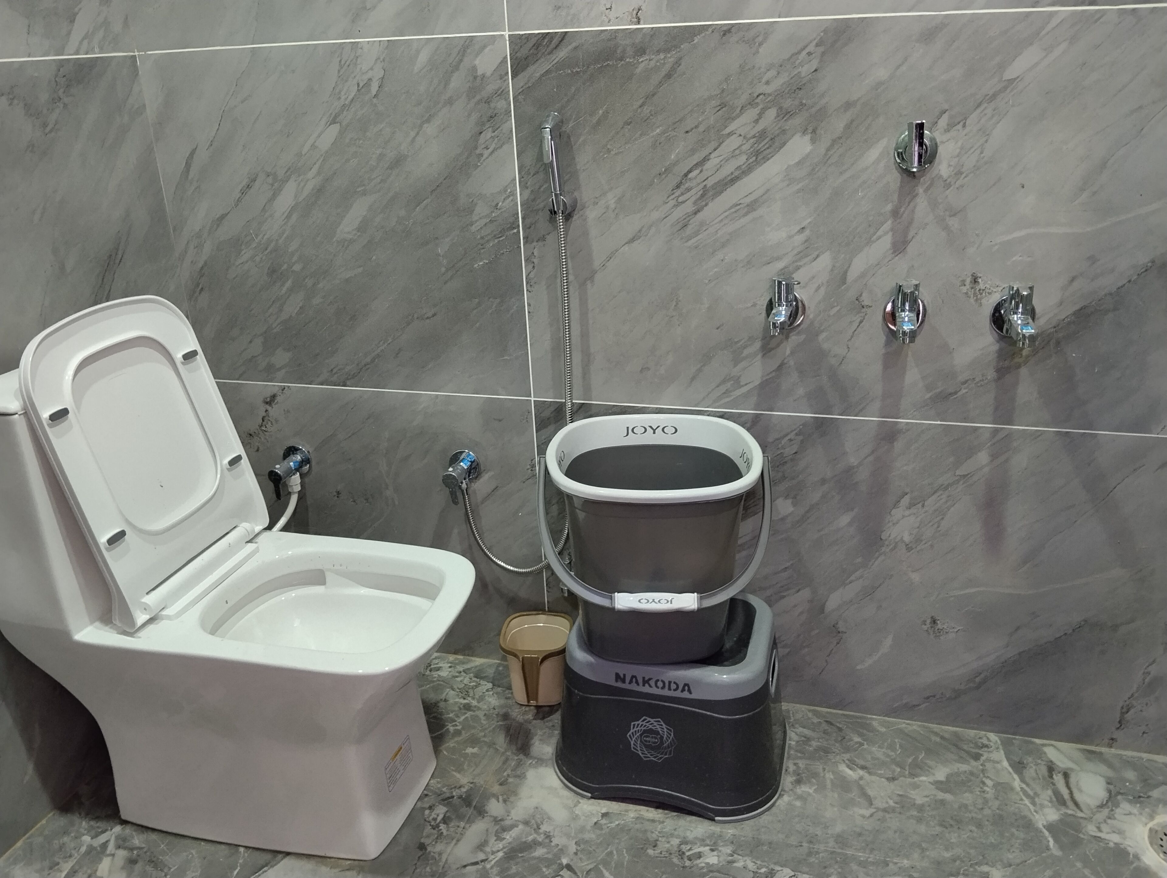 Handdukar, tvål, schampo och toalettpapper