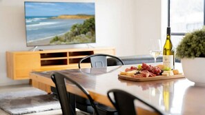 Unclassified image, 3 of 22, button