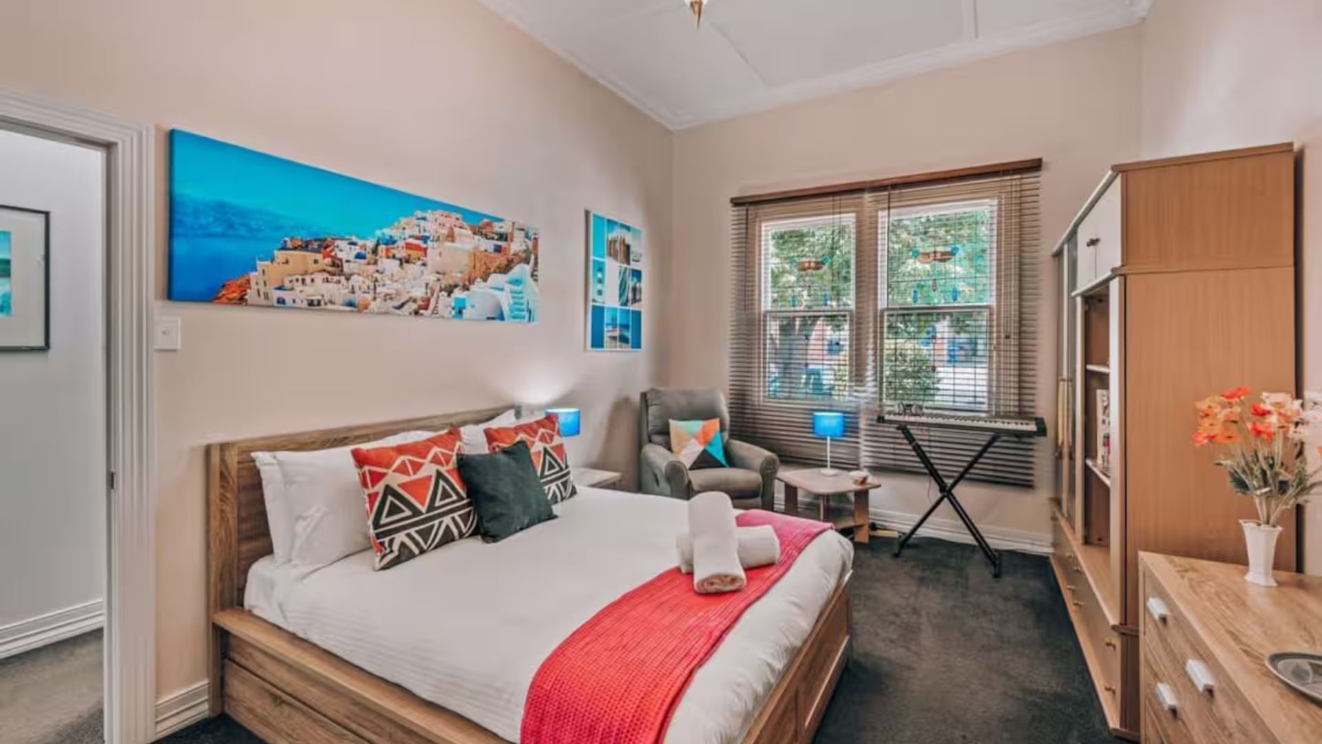 مكواة/لوح كي وواي فاي وملاءات أسرّة