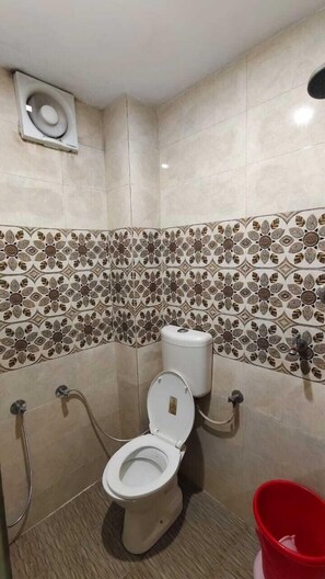 Bathroom - Hotel Aditya (Varanasi)
