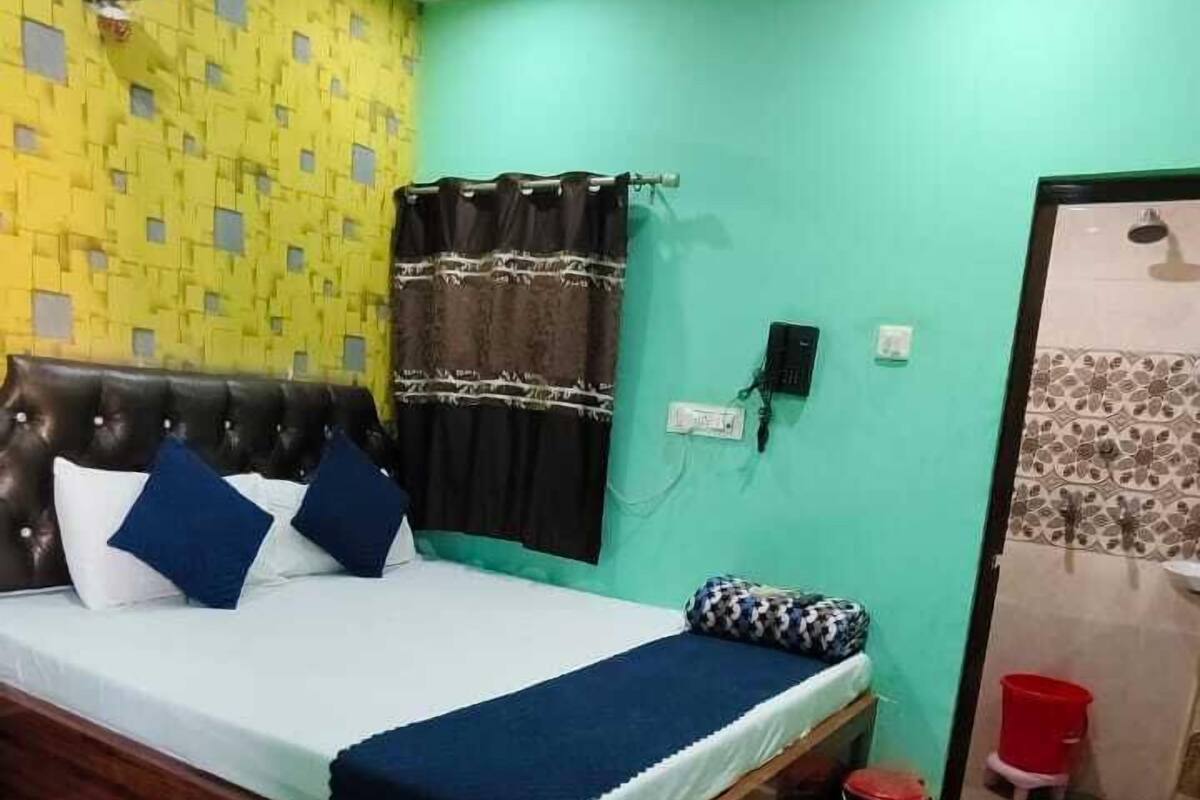 Deluxe Room | Free WiFi