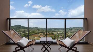 Kamar, 2 Tempat Tidur Twin, pemandangan gunung | Pemandangan dari kamar