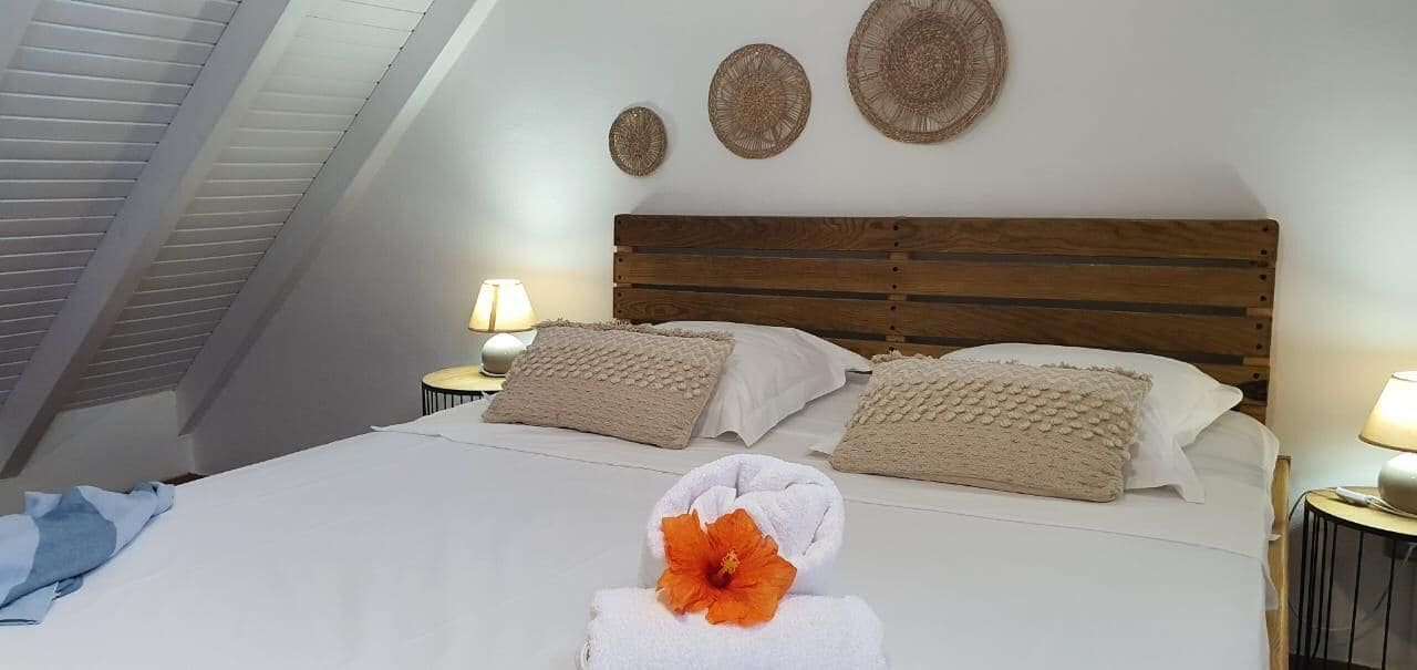 Iron/ironing board, free WiFi