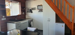 Comfort Apartment | Private kitchen | Electric kettle - KaZa Bielle by La Manoshra (Capesterre-de-Marie-Galante)