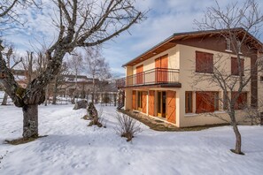 Exterior - L'échauffaire – Facing the Mountains (Villard-de-Lans)