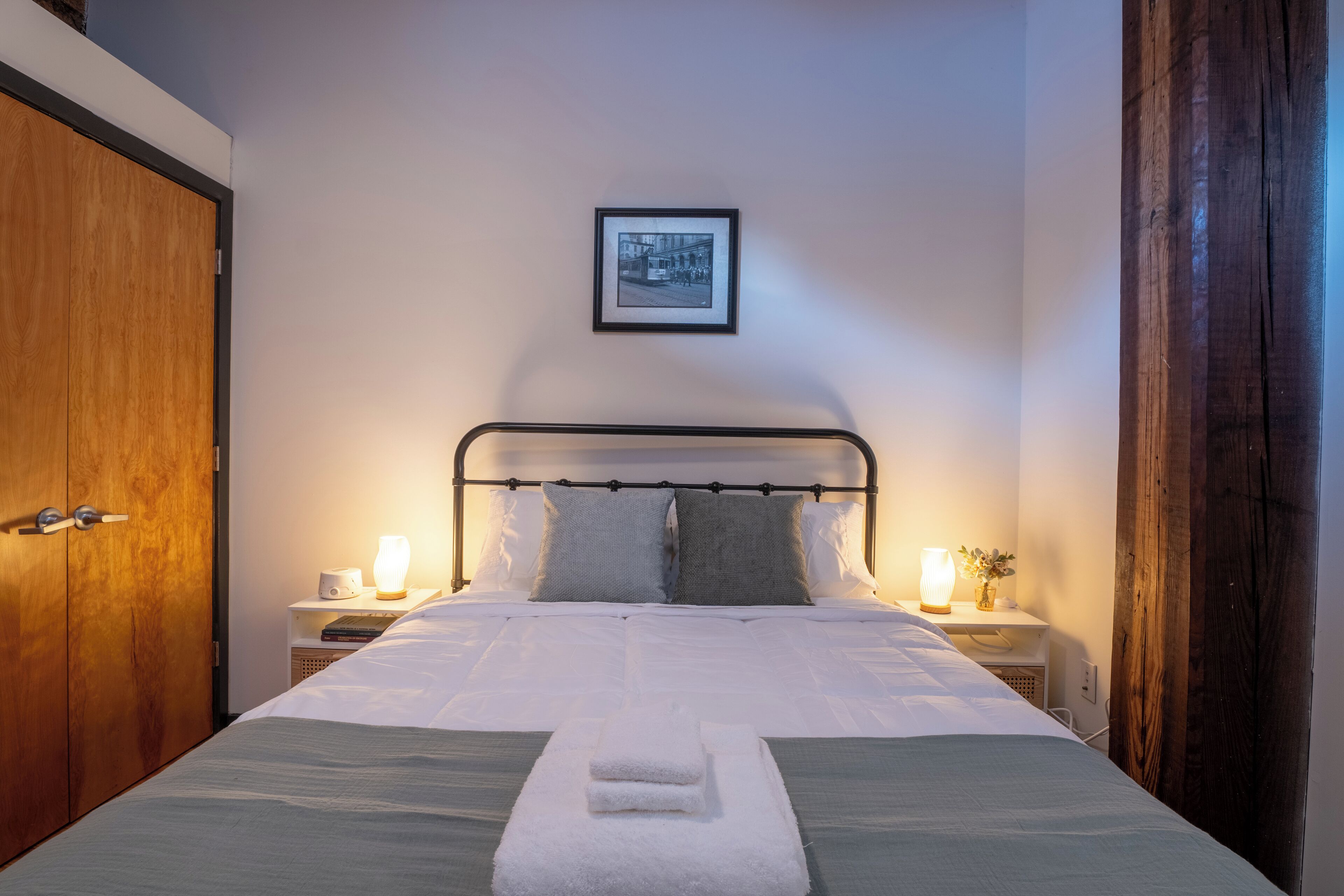 Desk, iron/ironing board, free WiFi, bed sheets