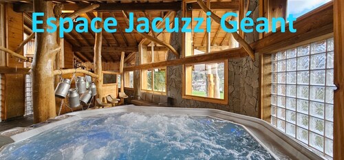 CHALET 2 TO 6 PERS FREE SWIMMING POOL, SPA, GIANT PLAYGROUND, BOWLING, PANCAKE BAR