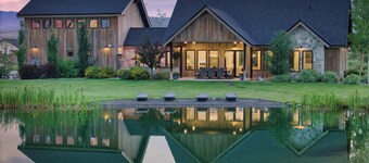 Luxury Teton View Ranch • Game Room & Hot Tub