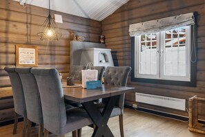 Dining - Vikinggrenda 16A by Vacation Trysil (TRYSIL)