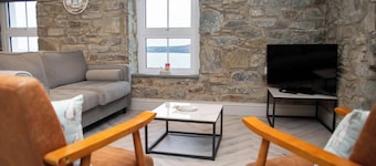 Bay View, New Quay - Two Bedroom Cottage, Sleeps 4