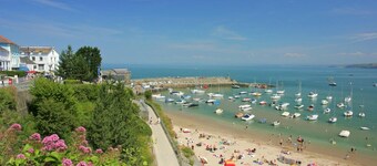 Bay View, New Quay - Two Bedroom Cottage, Sleeps 4