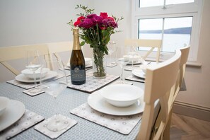 تناول الطعام