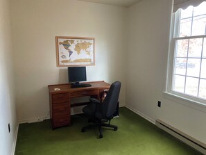 Interior - Charming home in Deep River - great for families! (Deep River)