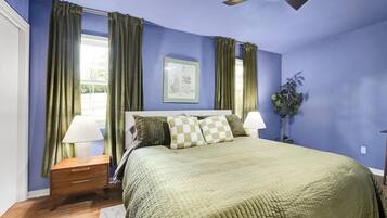 Internet, bed sheets