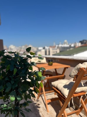 Deluxe Loft, City View | Terrace/patio - Taksim Dolunay Suites (İstanbul)