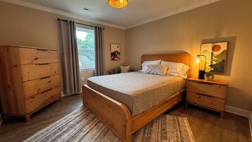 2 bedrooms, WiFi, bed sheets
