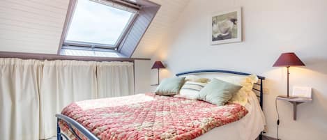 WiFi, bed sheets