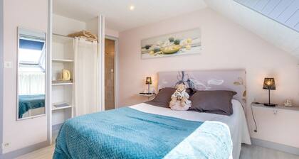 T Annick - Chambre port manech