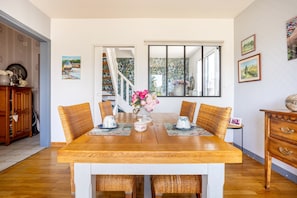 Dining - Ty Annick – Port Manech Room (Névez)