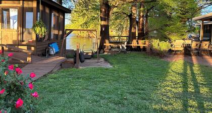 Tranquility Base II: Lakeside Get a Way on Reelfoot Lake ! Sleeps 4-6