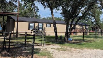 Enceinte de lâhĂ©bergement