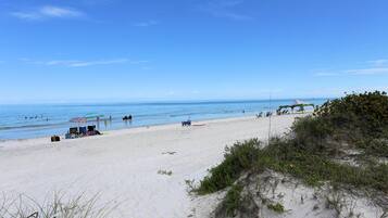 Biệt thự, nhiều giường (Indian Beach Villas - 3A) | Bãi biển