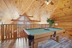 Billiards - Awesome View Cabin (Sevierville)