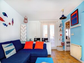 TV - Las Terracitas Apartment by Hello Homes Sitges (Sitges)