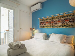 1 slaapkamer, een strijkplank/strijkijzer, gratis wifi, beddengoed