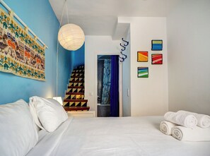 1 slaapkamer, een strijkplank/strijkijzer, gratis wifi, beddengoed