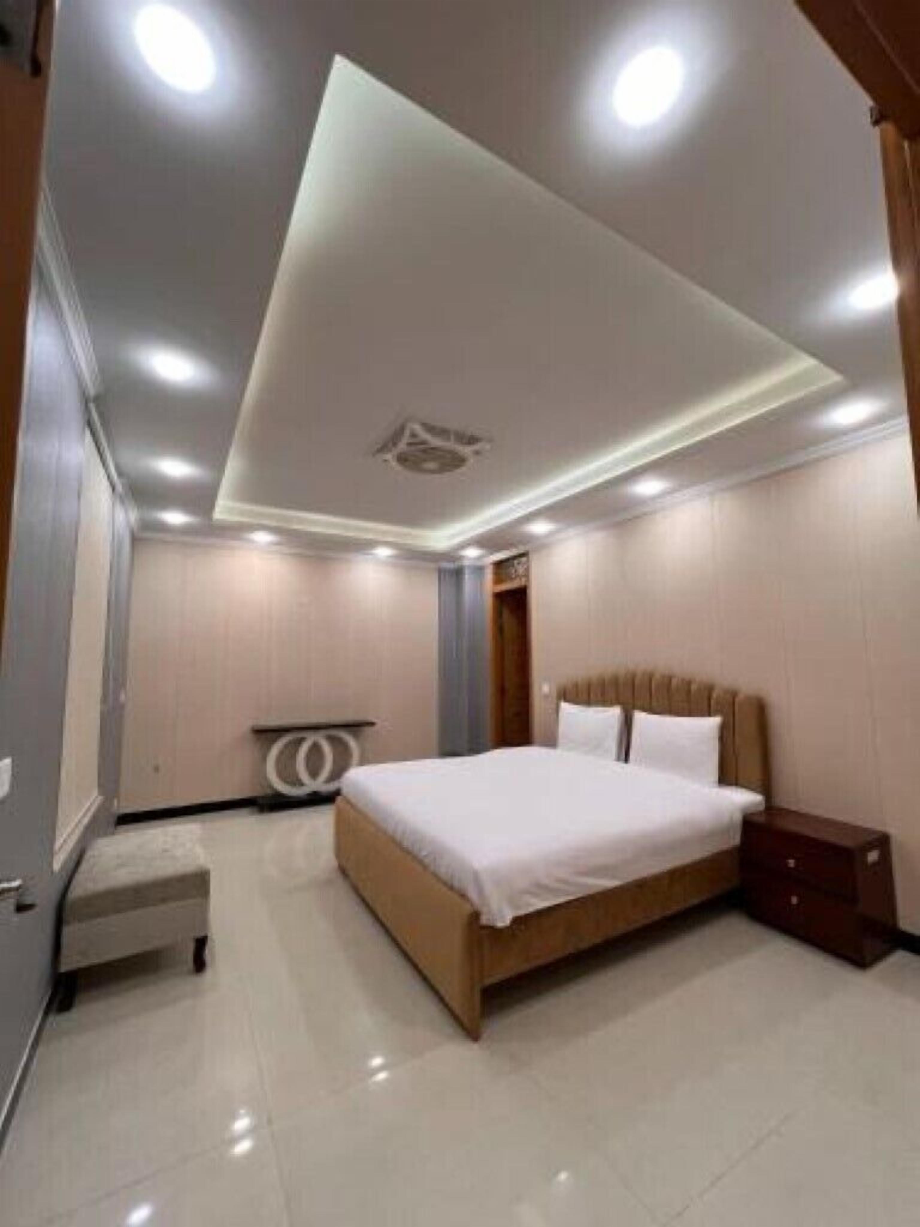 Deluxe Double Room, Mountain View | Soundproofing, iron/ironing board, free WiFi